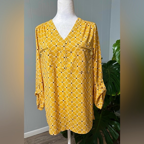 🛍️Adrienne Vittadini Roll up sleeve V-neck blouse with cute pockets size large - Picture 1 of 9